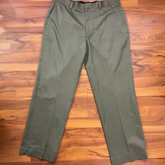 G.H. Bass & Co. Brown Classic Fit Straight Leg Chino Pants Men's Size 40x30 - Picture 1 of 3
